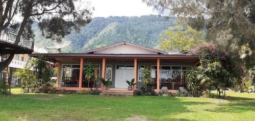 Ambarita House | KING'S guest house