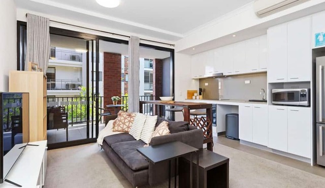 Charming Studio in Subiaco w/Free WiFi & Parking!
